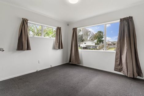 Photo of property in 43 Frobisher Way, Clendon Park, Auckland, 2103