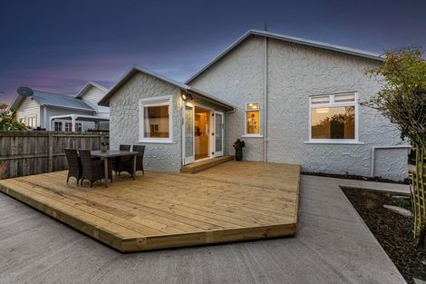 Photo of property in 19 West Avenue, Saint Clair, Dunedin, 9012