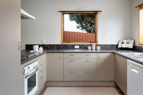 Photo of property in 21 Deyell Crescent, Sydenham, Christchurch, 8023