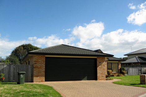 Photo of property in 13 Walnut Grove, Whakatane, 3120