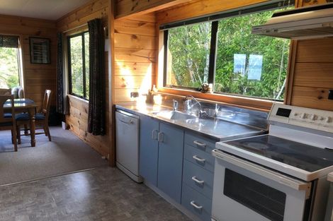 Photo of property in 16 Kamahi Terrace, Omori, Turangi, 3381