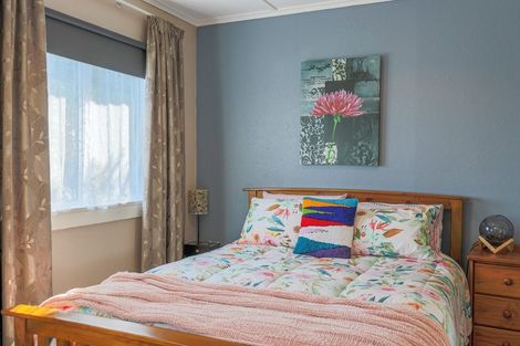 Photo of property in 38 Bridge Street, Edgecumbe, 3120