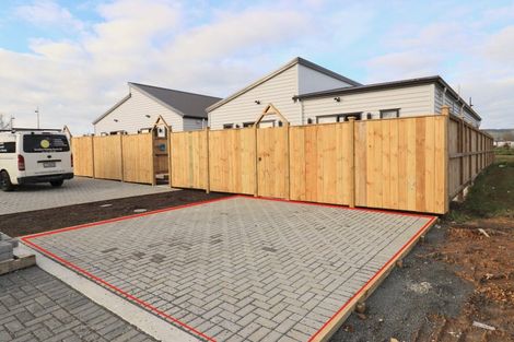 Photo of property in 14 Kaapehu Street, Karaka, 2578