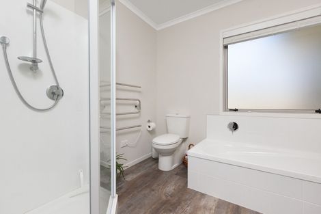 Photo of property in 41 Kahuparere Crescent, Pyes Pa, Tauranga, 3112