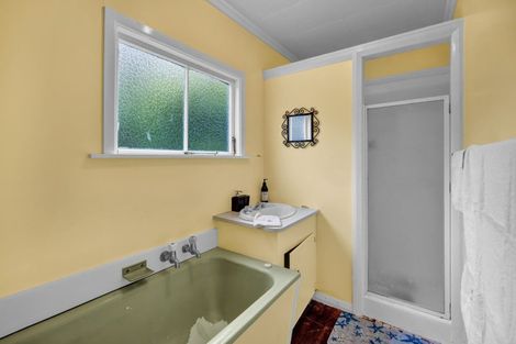 Photo of property in 14 List Street, Welbourn, New Plymouth, 4310