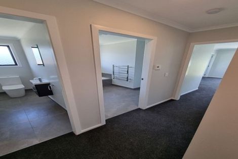 Photo of property in 62 Hokioi Drive, Kenepuru, Porirua, 5022