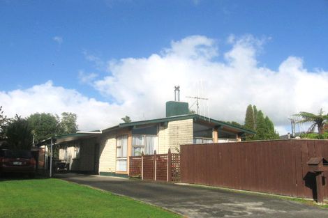 Photo of property in 14 Kimberley Grove, Westbrook, Palmerston North, 4412