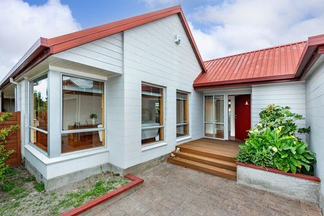 Photo of property in 54 Apsley Drive, Avonhead, Christchurch, 8042