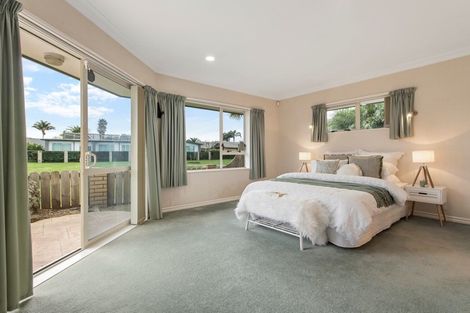 Photo of property in 111 Gravatt Road, Papamoa Beach, Papamoa, 3118