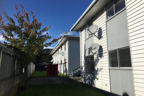 Photo of property in 28g Leighton Avenue, Waiwhetu, Lower Hutt, 5010