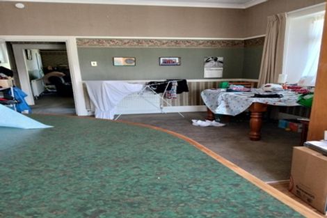 Photo of property in 215 Bridge Street, Bulls, 4818