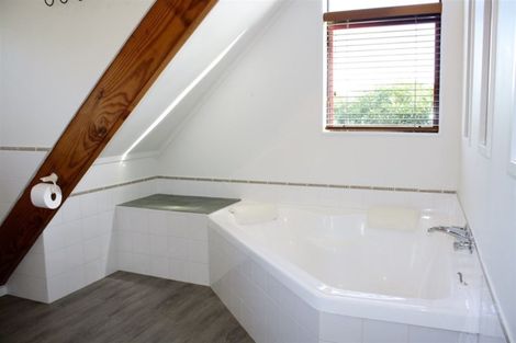 Photo of property in 102 Tangiteroria Lane, Pauanui, Hikuai, 3579