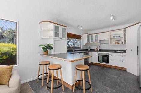 Photo of property in 46 David Crescent, Karori, Wellington, 6012