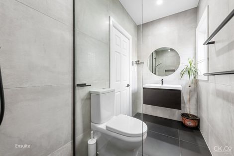 Photo of property in 82 Knights Road, Hutt Central, Lower Hutt, 5010