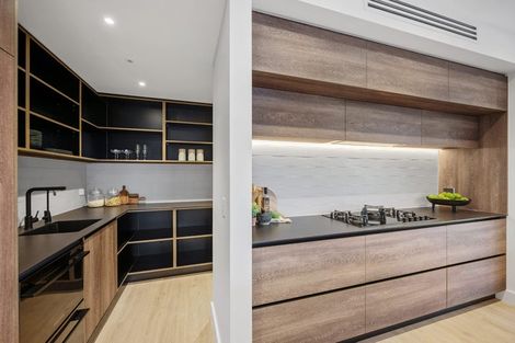 Photo of property in 9 Ridgelea Road, Long Bay, Albany, 0792