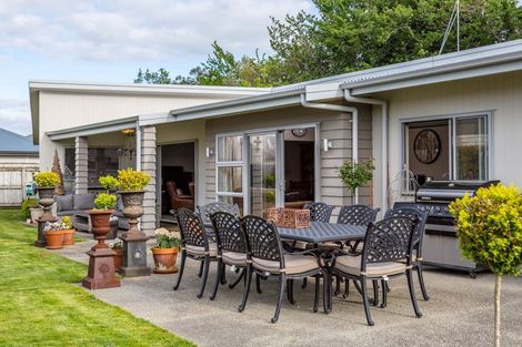 Photo of property in 132 Guy Street, Dannevirke, 4930