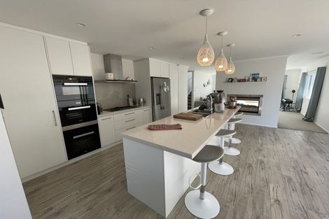 Photo of property in 17 Caldera Drive, Long Bay, Auckland, 0630