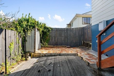 Photo of property in 1/14 Chislehurst Street, Henderson, Auckland, 0612