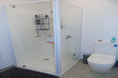 Photo of property in 3/62 Spenmoor Street, Newlands, Wellington, 6037