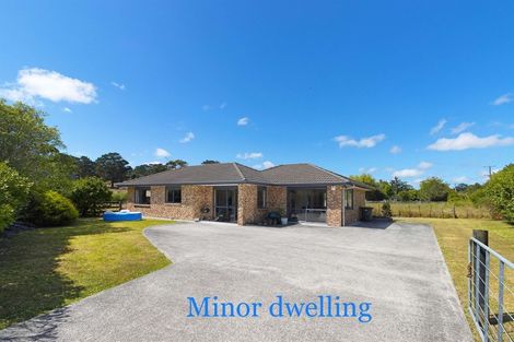 Photo of property in 131 Foster Road, Kumeu, 0891