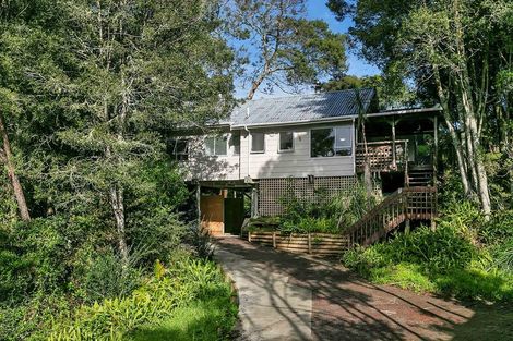 Photo of property in 5 Caram Place, Birkenhead, Auckland, 0626