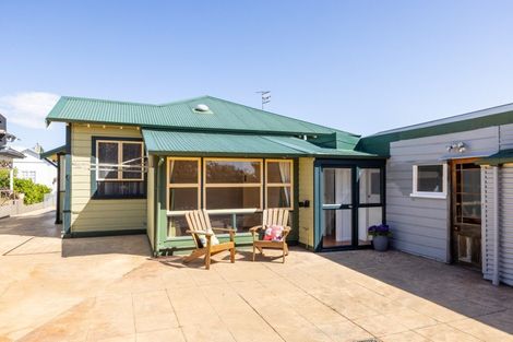 Photo of property in 3 Kinross White Street, Napier South, Napier, 4110