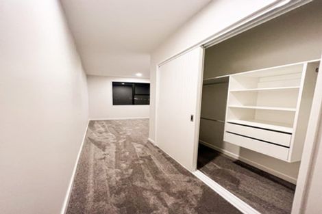 Photo of property in 20 Heketara Way, Massey, Auckland, 0614