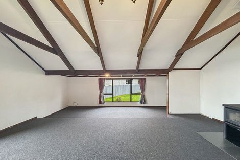 Photo of property in 17 Niddry Crescent, Winton, 9720