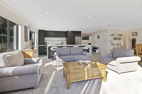 Photo of property in 11 Deptford Lane, Whitby, Porirua, 5024