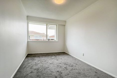 Photo of property in 26 Taharoto Road, Takapuna, Auckland, 0622