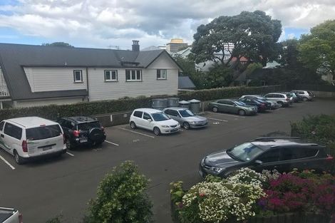 Photo of property in Hobson Court Flats, 15/70 Hobson Street, Thorndon, Wellington, 6011