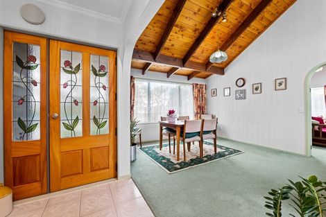 Photo of property in 35 Manu Crescent, Upper Vogeltown, New Plymouth, 4310