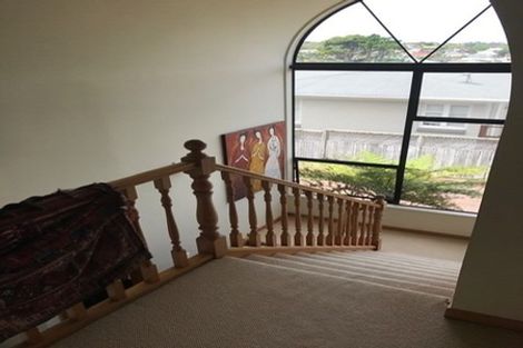Photo of property in 2/2 Dallinghoe Crescent, Milford, Auckland, 0620