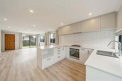 Photo of property in 8 Desert Gold Lane, Wallaceville, Upper Hutt, 5018