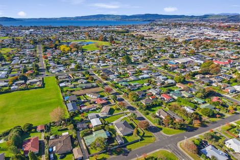 Photo of property in 13 Ross Road, Western Heights, Rotorua, 3015