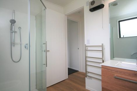 Photo of property in 62 Kingsdale Park Drive, Aokautere, Palmerston North, 4471