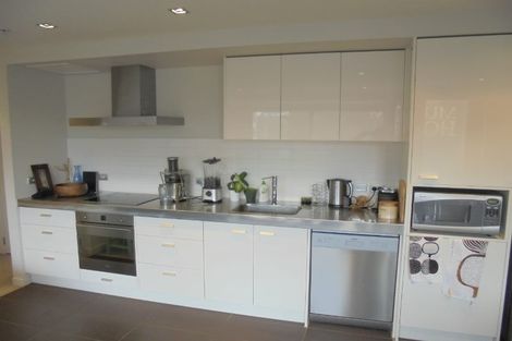 Photo of property in Piermont Apartments, 4h/82 Cable Street, Te Aro, Wellington, 6011