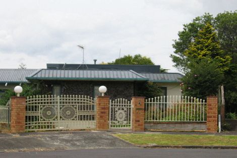 Photo of property in 11 Lidcombe Place, Avondale, Auckland, 1026