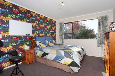 Photo of property in 70 Fairview Avenue, Feilding, 4702