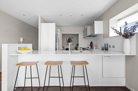 Photo of property in 213/7 Humber Street, Pandora, Napier, 4110