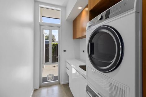 Photo of property in 53 Hawthorne Street, Strowan, Christchurch, 8052