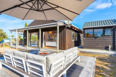 Photo of property in 15 Kitty Frazer Lane, Omaha, 0986