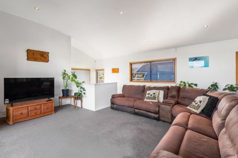 Photo of property in 617b Harbour View Road, Whangamata, 3620