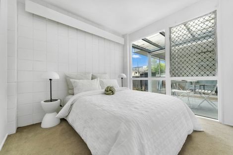 Photo of property in 1/42 Bentley Avenue, Glenfield, Auckland, 0629