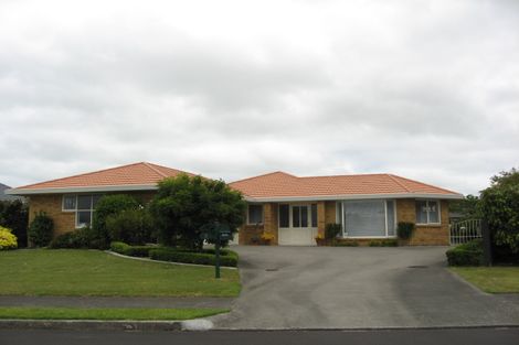 Photo of property in 3/10 Cloverlea Place, Pukekohe, 2120
