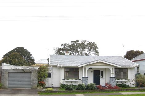 Photo of property in 21 Gilbert Street, New Plymouth, 4310