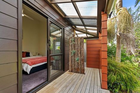 Photo of property in 13 Ferry Road, Waipu, 0510