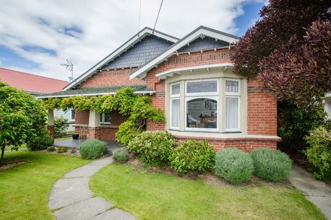 Photo of property in 239 Macandrew Road, Forbury, Dunedin, 9012