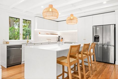 Photo of property in 51 Airini Road, Waimarama, 4294