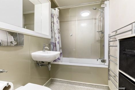 Photo of property in 16/45 Childers Terrace, Kilbirnie, Wellington, 6022